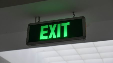 Hikma CEO takes the fall for cutting guidance
