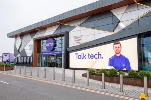 Currys raises earnings outlook