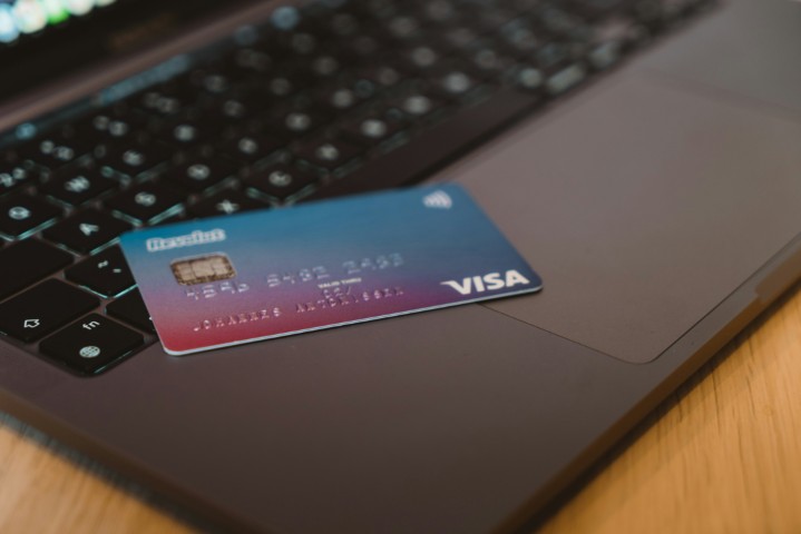 Experian shares hit 2-year low on lack of upgrade Experian shares hit 2-year low