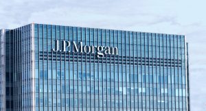 JPMorgan dips despite strong trading gains