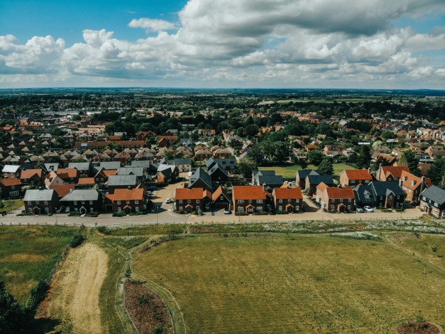 Barratt Redrow confirms FY26 targets Barratt Redrow confirms targets