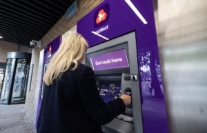 NatWest shares fall despite better earnings
