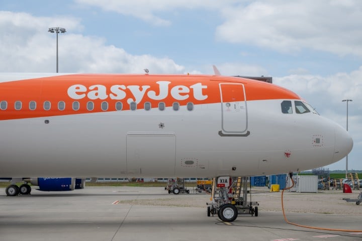 easyJet agrees £5.5 billion Castlelake bid easyJet accepts Castlelake bid