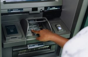 Lloyds slips despite strong Q3 earnings